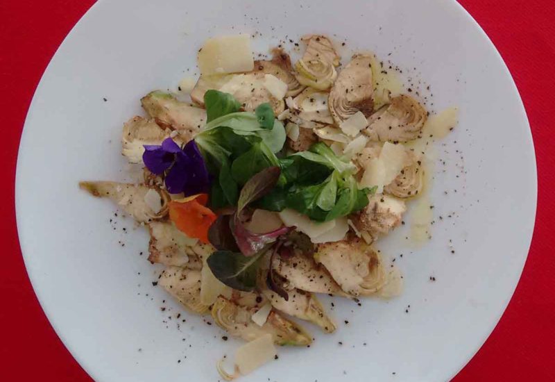 Carpaccio de alcachofas con vinagreta de limón